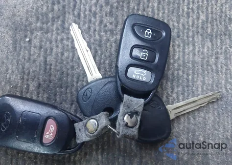 2014 Hyundai Elantra Limited z USA, uszkodzony, nr VIN 5NPDH4AE7EH486506